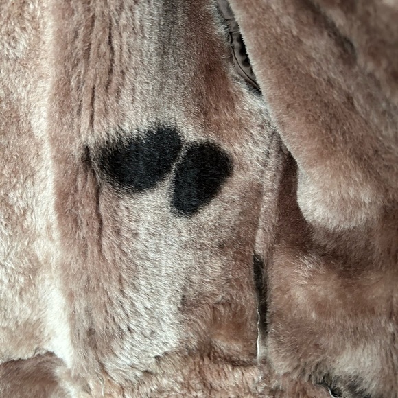 Vintage Sheepskin Coat W/  Leather Trim Tan inside shearling - Picture 5 of 13